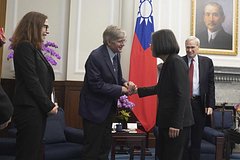 Американская делегация обсудит отношения с Тайванем после выборов